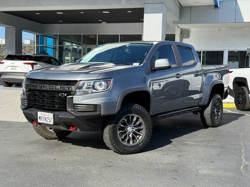 Used 2022 Chevrolet Colorado ZR2 AWD/4WD image 2
