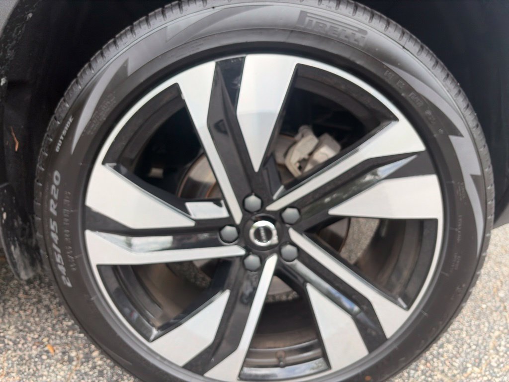Used 2024 Volvo XC40 B5 Plus w/ Climate Package AWD/4WD image 14