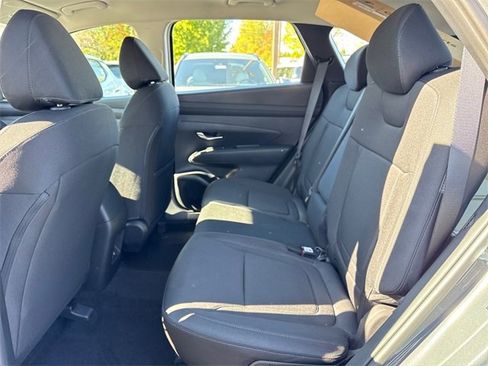 New 2026 Hyundai Tucson SE image 6