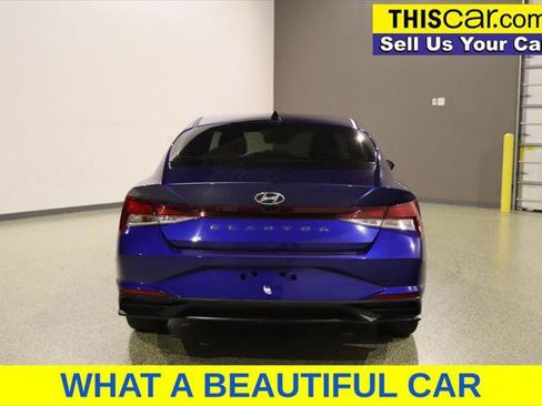 Used 2023 Hyundai Elantra SEL w/ Convenience Package FWD image 7