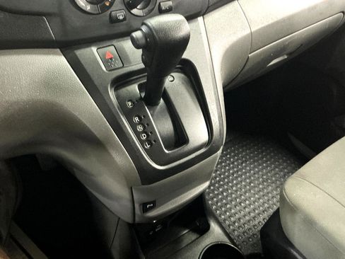 Used 2021 Nissan NV200 SV w/ Back Door Glass Package image 15