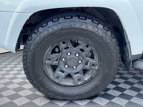 Used 2022 Toyota 4Runner SR5 Premium w/ Moonroof Package RWD image 13