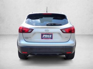 Used 2017 Nissan Rogue Sport SV FWD video 3