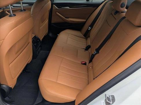 Used 2021 BMW 530i RWD image 17