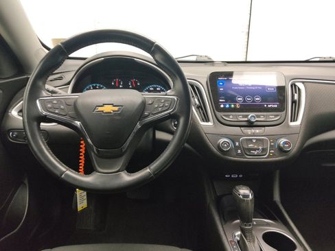 Used 2020 Chevrolet Malibu RS FWD image 22