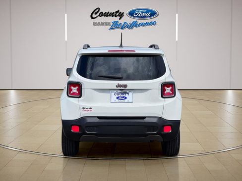 Used 2016 Jeep Renegade 75th Anniversary AWD/4WD image 6