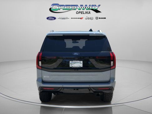 Used 2025 Ford Expedition Tremor AWD/4WD image 19