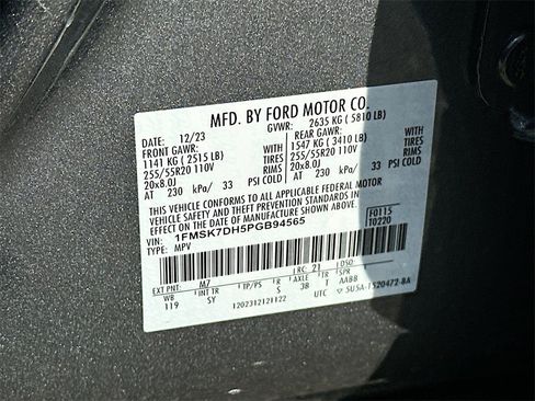 Used 2023 Ford Explorer XLT w/ Equipment Group 202A image 27