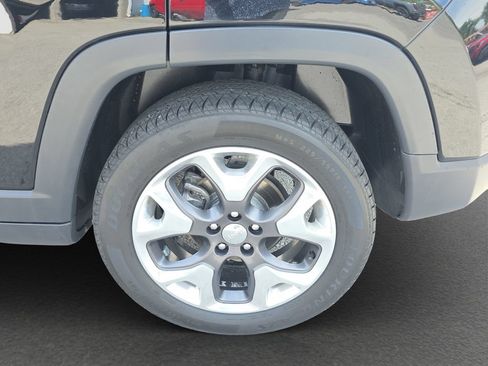 Used 2019 Jeep Compass Limited AWD/4WD image 5