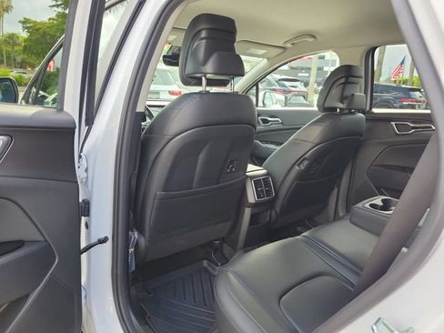 Used 2024 Kia Sportage EX FWD image 10