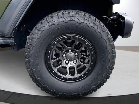 Certified 2023 Jeep Wrangler Rubicon w/ Xtreme 35 Tire Package image 34