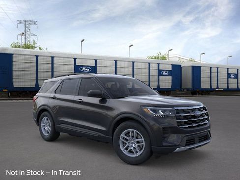 New 2026 Ford Explorer Active image 7