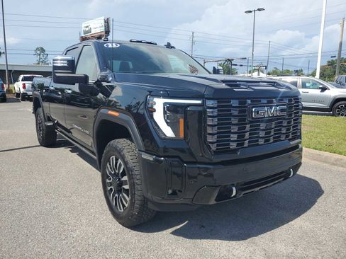 Used 2025 GMC Sierra 3500 Denali Ultimate AWD/4WD image 8