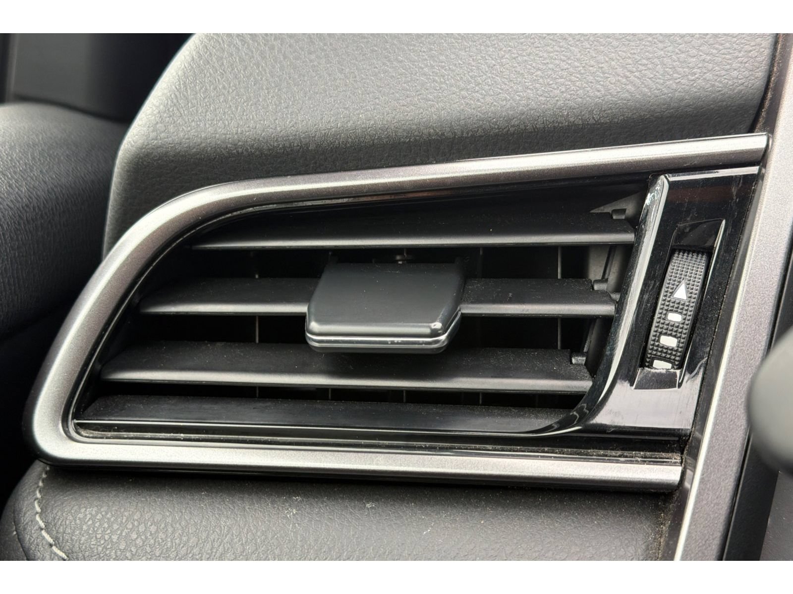 Certified 2024 Toyota Camry SE FWD image 14