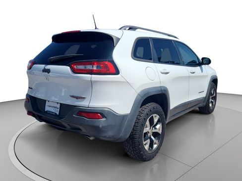 Used 2015 Jeep Cherokee Trailhawk AWD/4WD image 5