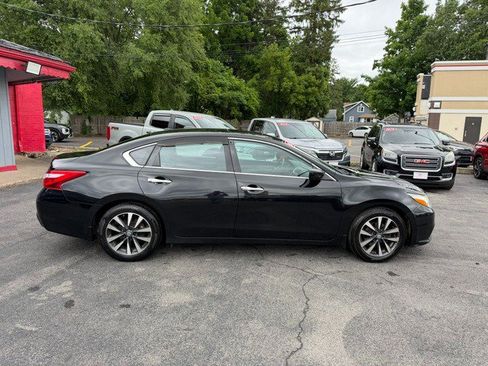 Used 2016 Nissan Altima 2.5 SV FWD image 8