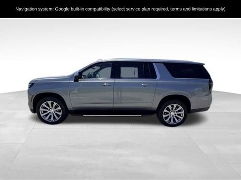 Certified 2026 Chevrolet Suburban Premier AWD/4WD image 4