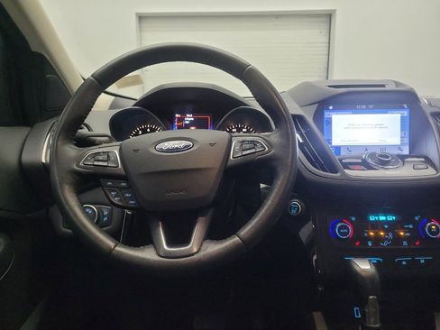 Used 2017 Ford Escape Titanium FWD image 22