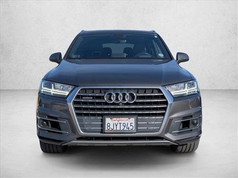 Used 2019 Audi Q7 3.0T Prestige w/ Prestige Package image 2