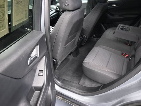 Used 2026 Chevrolet Equinox LT FWD image 17