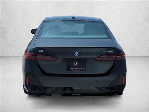 New 2026 BMW i5 eDrive40 RWD image 8