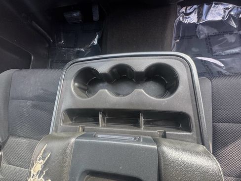 Used 2018 Chevrolet Silverado 1500 LT w/ All Star Edition image 34