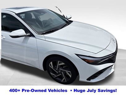 Used 2025 Hyundai Elantra Limited