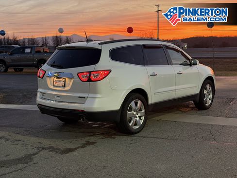 Used 2017 Chevrolet Traverse Premier image 5
