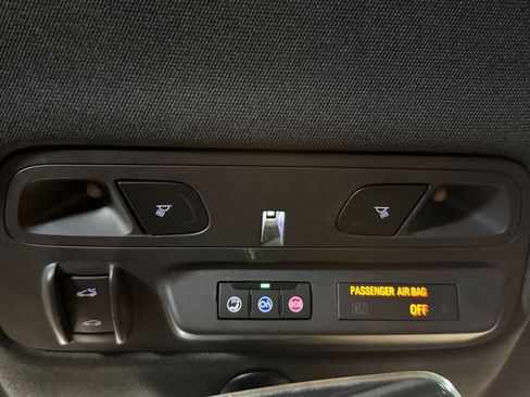 Used 2019 Chevrolet Camaro LT w/ RS Package image 17