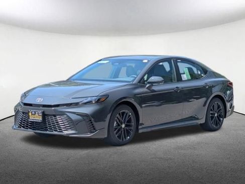 New 2026 Toyota Camry SE FWD image 8