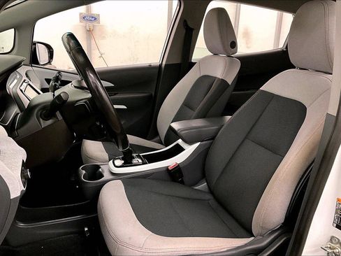 Used 2020 Chevrolet Bolt LT image 24