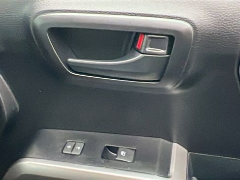 Certified 2022 Toyota Tacoma SR5 image 30