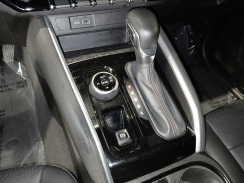 Certified 2023 Chevrolet Colorado Z71 w/ Z71 Convenience Package 2 image 19