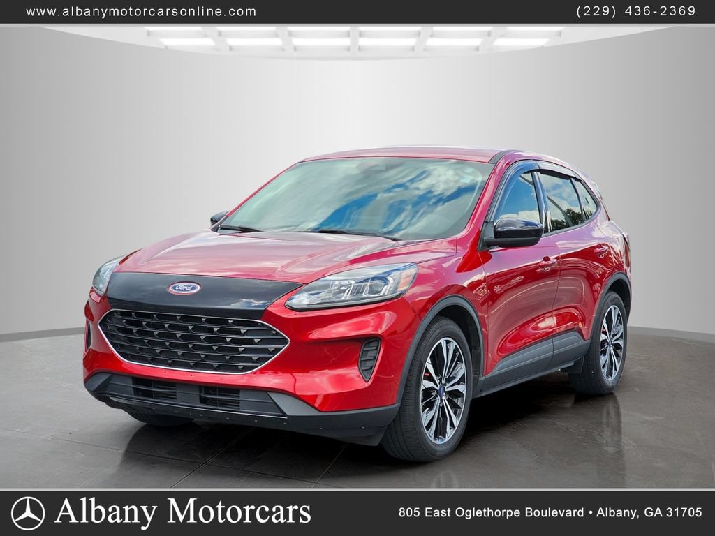 Used 2022 Ford Escape SE w/ SE Sport Appearance Package FWD image 1