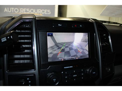 Used 2020 Ford F150 XLT image 33