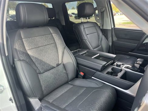 Used 2023 Toyota Tundra Limited image 29