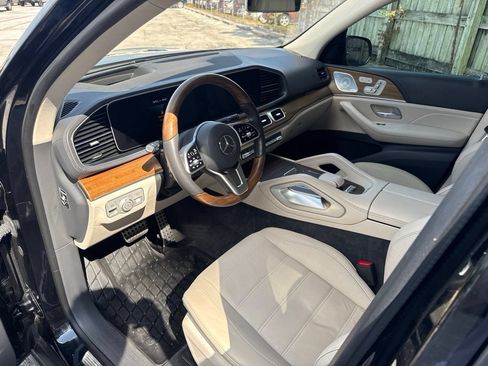 Used 2020 Mercedes-Benz GLS 580 4MATIC image 16