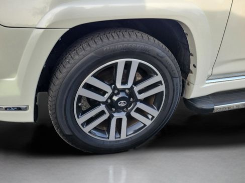 Used 2015 Toyota 4Runner Limited image 30