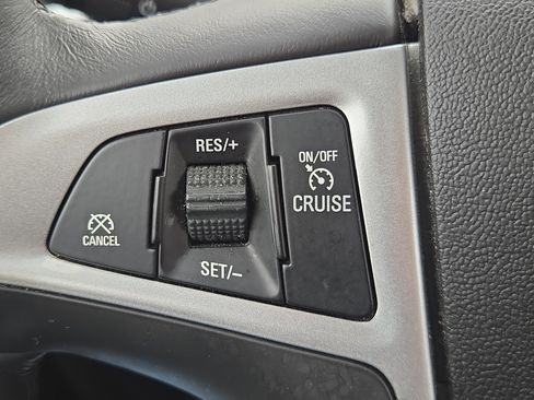 Used 2015 Chevrolet Equinox LT w/ Driver Convenience Package image 24