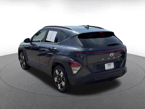Used 2025 Hyundai Kona SEL FWD image 9