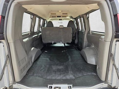Used 2015 Chevrolet Express 2500 LS RWD image 6