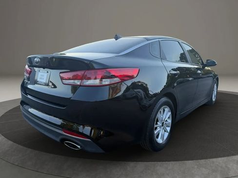 Used 2018 Kia Optima LX FWD image 3