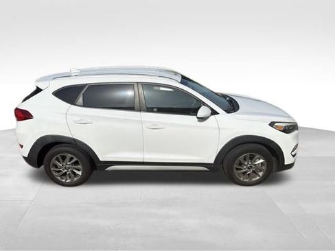 Used 2018 Hyundai Tucson SEL FWD image 2
