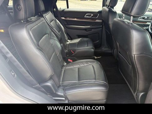 Used 2019 Ford Explorer Platinum AWD/4WD image 15