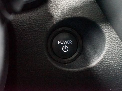 Certified 2024 Toyota Corolla Cross XSE image 24