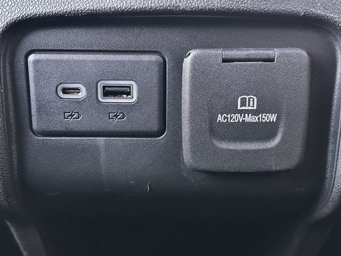 Used 2022 Chevrolet Blazer RS image 38