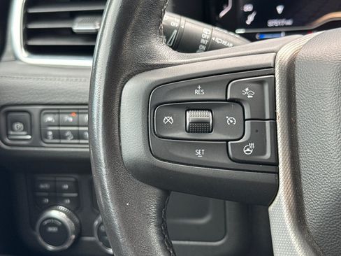 Used 2022 GMC Yukon XL Denali AWD/4WD image 29