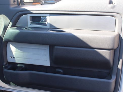 Used 2014 Ford F150 Raptor w/ Equipment Group 801A Luxury image 34