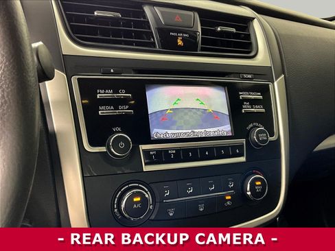 Used 2017 Nissan Altima 2.5 SR w/ Midnight Edition Package FWD image 14