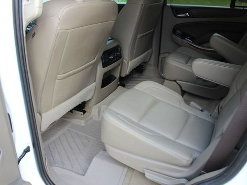 Used 2018 Chevrolet Tahoe Premier AWD/4WD image 31